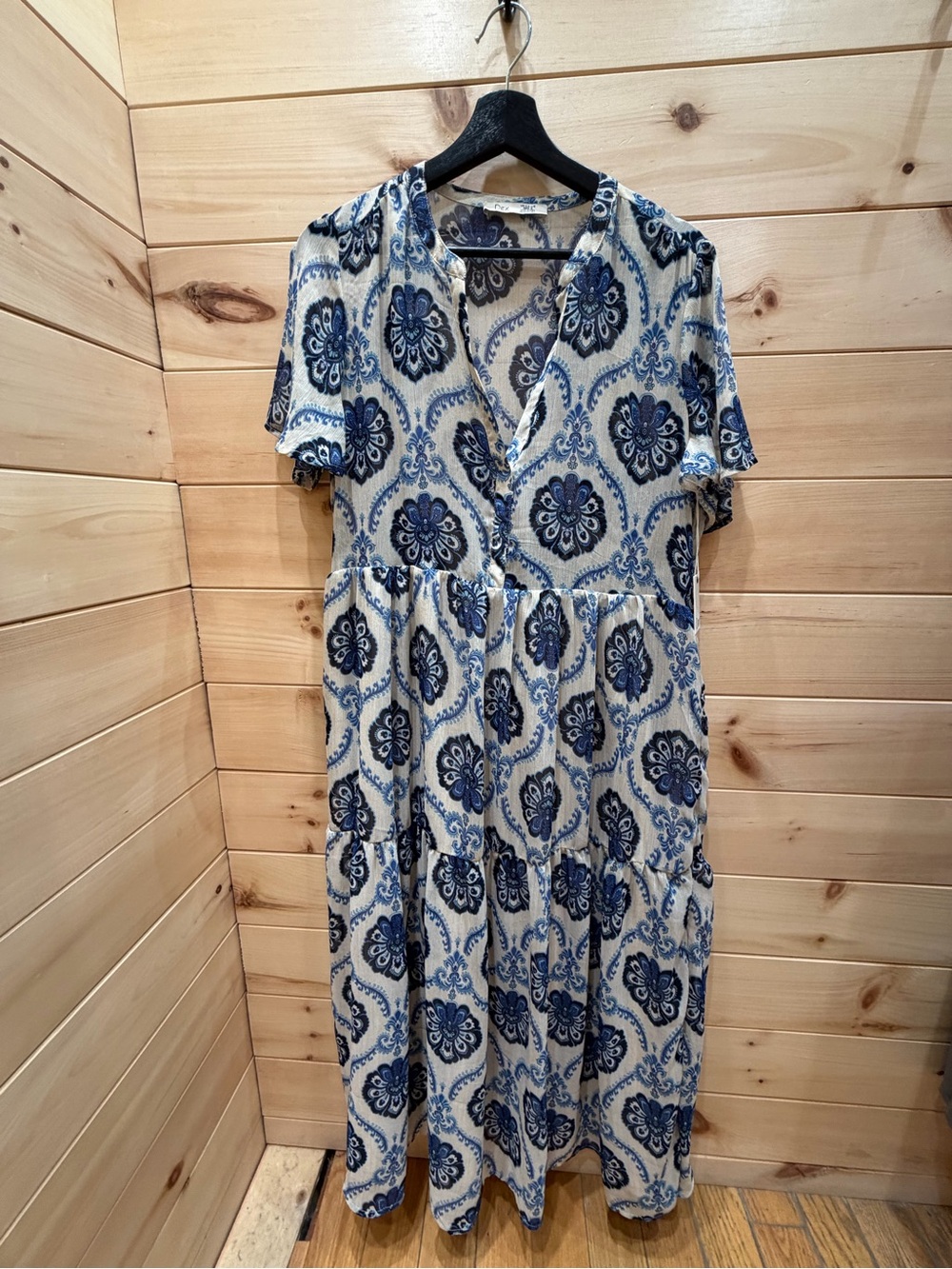 Dex White and Blue Tiered Scoop Midi Dress